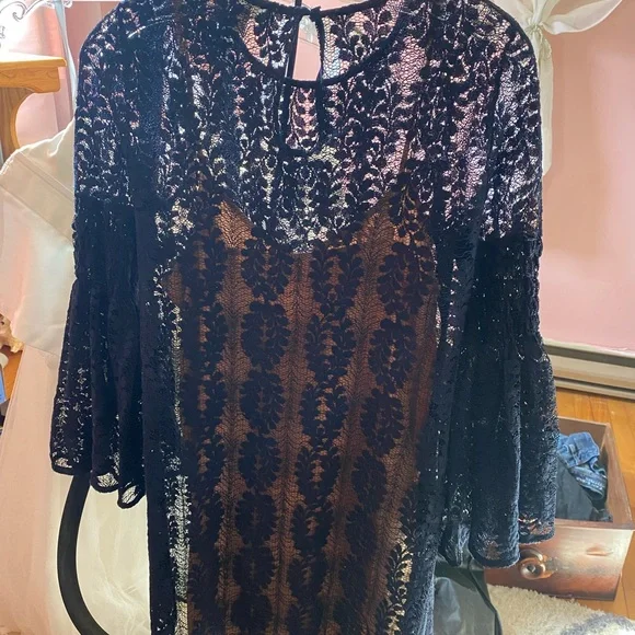 Michael Kors lace dress - Picture 6 of 15